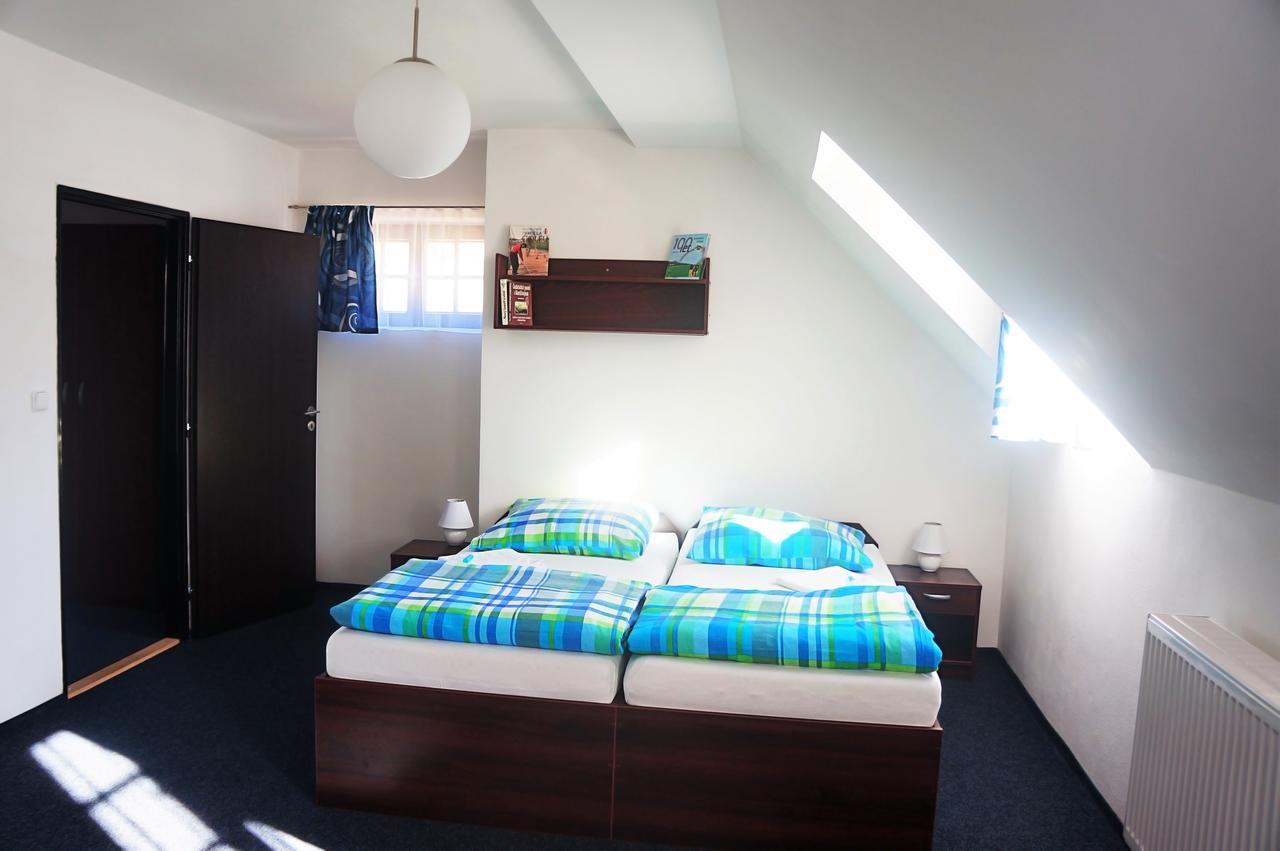 Hotel Pivovar Kácov 外观 照片